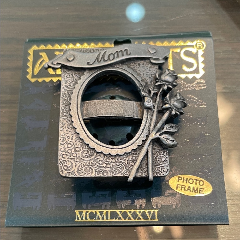 Pewter Mom Photo Frame with Roses Brooch